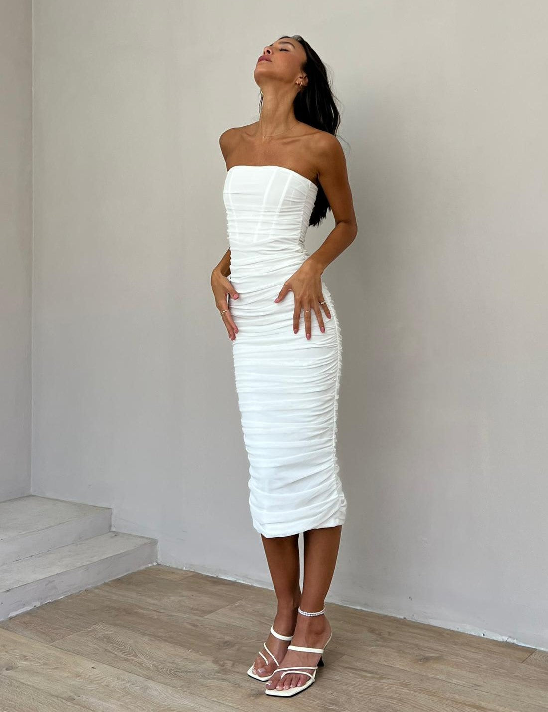 שמלת מוניק לבנה