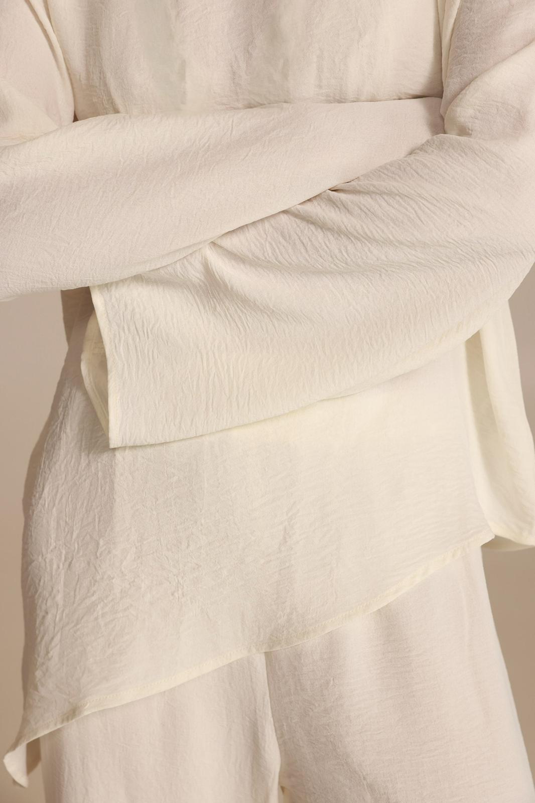 חליפת ג'ולין שמנת