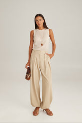 מכנסי קתרינה בז'
